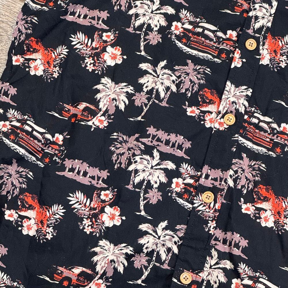 Jurassic World Men's Hawaiian Style Button Down- L - Picture 3 of 5
